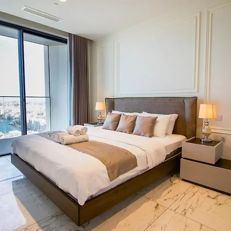 Luxury Designer Pools And Views Apartamento