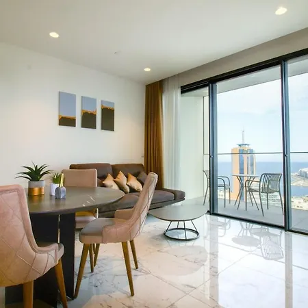Apartamento Luxury Designer Pools And Views Sliema