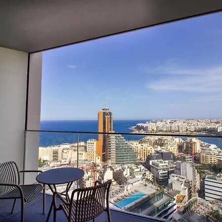 Apartamento Luxury Designer Pools And Views Sliema