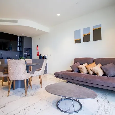 Apartamento Luxury Designer Pools And Views Sliema