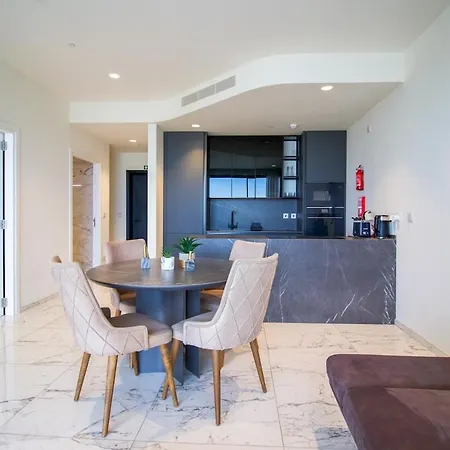 Apartamento Luxury Designer Pools And Views